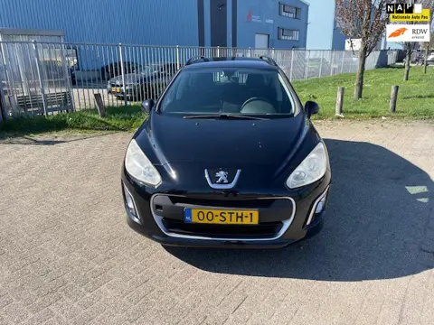 Peugeot 308 SW 1.6 e-HDi Blue Lease Navigatie !!!