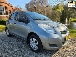 Toyota Yaris 1.0 VVTi Acces 5-deurs AIRCO