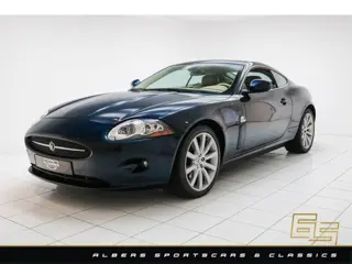 Jaguar XK 4.2 V8 Coupé Full options - History available