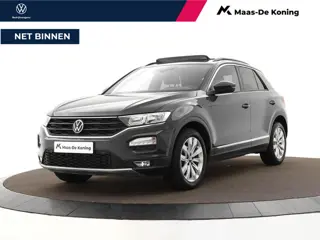Volkswagen T-Roc 1.5 TSI 150pk Sport DSG Automaat · Panoramadak · Afneembare Trekhaak · Stoelverwarm