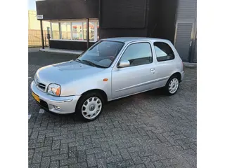 Nissan Micra 1.4 Luxury CVT Automaat