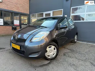 Toyota Yaris 1.0 VVTi Acces