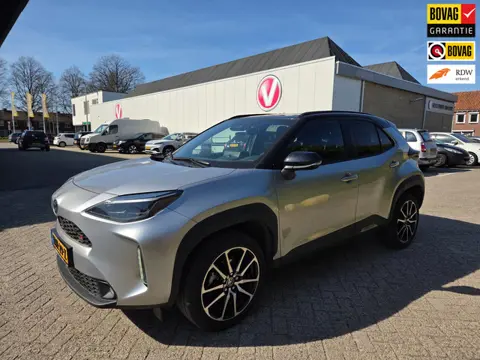 Toyota Yaris Cross 1.5 Hybrid 130 GR SPORT | Apple Carplay / Android Auto | HUD | Kruisend verkeer d