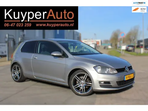 Volkswagen Golf 1.2 TSI Trendline navi airco multimedia voorb