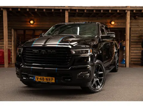 Dodge Ram 1500 4x4 | Laramie | huricane | 420 pk | Lpg | bedcover | striping |