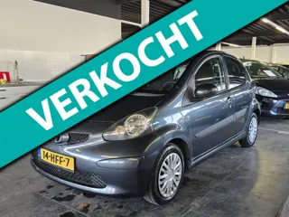Toyota Aygo 1.0-12V +/AIRCO/5-DEURS/N.A.P/BOEKJES/