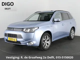 Mitsubishi Outlander 2.0 PHEV instyle | Trekhaak | Stoelverwarming | Schuif-/Kanteldak |