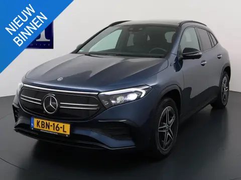 Mercedes-Benz EQA 250 AMG Line 67 kWh VAN € 34.900,- NU VOOR SLECHTS € 31.877,- | UW LENTEVOORDEEL €