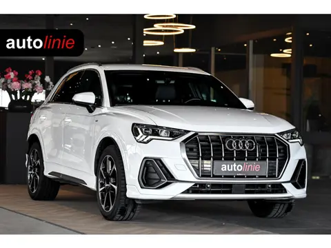Audi Q3 35 TFSI 3x S-line. ACC, Camera, Matrix, Dodehoek, Stoelverw!