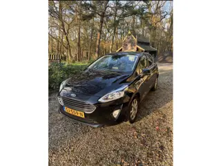 Ford Fiesta 1.5 TDCi Titanium.5 deurs,Nieuw model ! Eerste eig ! Nieuwstaat !!