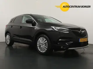 Opel Grandland X 1.2 Turbo Innovation Automaat / Trekhaak / Leder / Camera / Stoel & Stuurverwarming