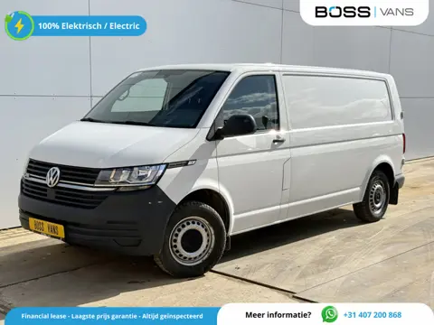 Volkswagen E-Transporter 113PK L2H1 138KM WLTP Trekhaak 100% Elektrisch Transporter Airco Stoelverwa