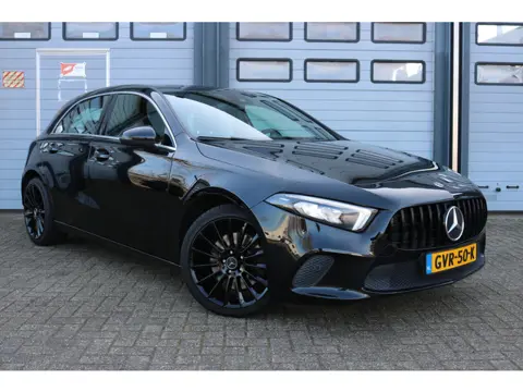 Mercedes-Benz A-Klasse 220 Autom Xenon Navi Leder Widesreen Ecc 191PK Bj:2019