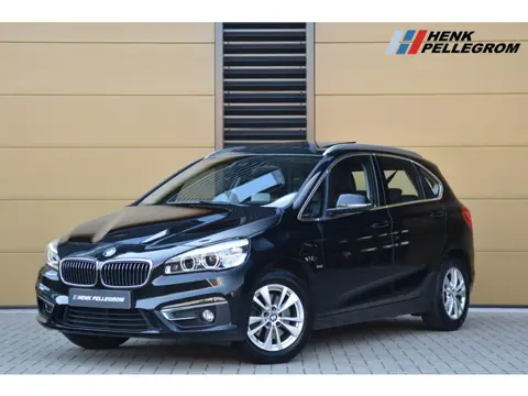 BMW 2 Serie Active Tourer 220i Centennial High Executive * Head-up * LED * Panoramadak * Lichtpakket