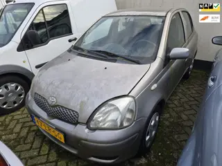 Toyota Yaris 1.0 VVT-i Sol MMT AUTOMAAT DEFECT | AUTO RIJDT NIET |