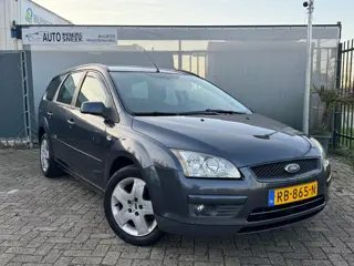 Ford Focus Wagon 1.6-16V Ambiente - Airco - Cruise - APK 03-27