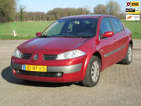 Renault Mégane 2.0-16V Expression Luxe APK 02-2027