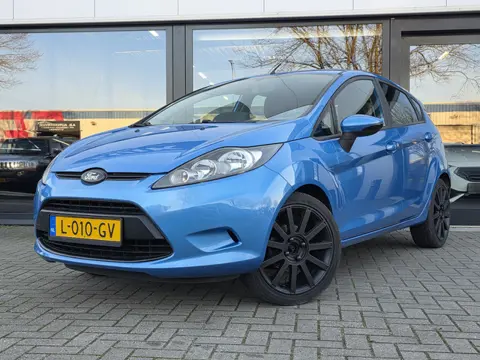 Ford Fiesta 1.25 Trend 5deurs + LM VELGEN + AIRCO + CAMERA + BLUETOOTH