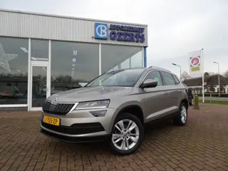 SKODA KAROQ 1.5 TSI Automaat Sportline Business Camera/Trekhaak/LED/Adap. Cruise/PDC
