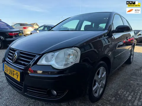 Volkswagen Polo 1.2-12V Comfortline Airco Cruise LMV Nieuwe Apk Nette Auto