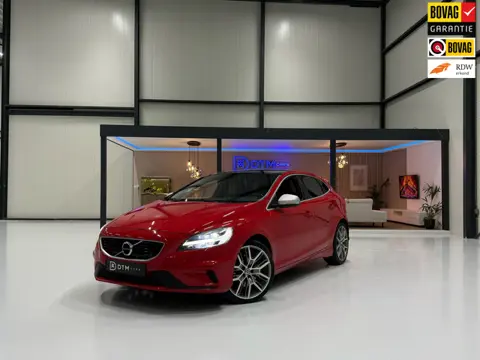 Volvo V40 2.0 T4 Business Sport R-Design Navi Pano Nap Pdc Camera Cruise Leder Stoelverw.