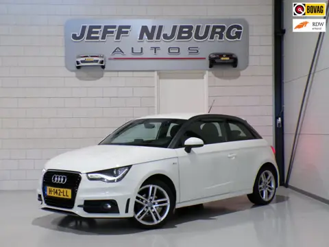 Audi A1 1.2 TFSI "2X S-Line" Xenon Leer Stoelverwarming Bluetooth Garantie Nieuwe-APK 17"Velgen Voll