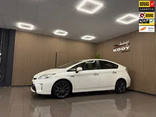 Toyota Prius 1.8 Plug-in Executive Business * Navigatie / Camera / Leder / Xenon / NL Auto *