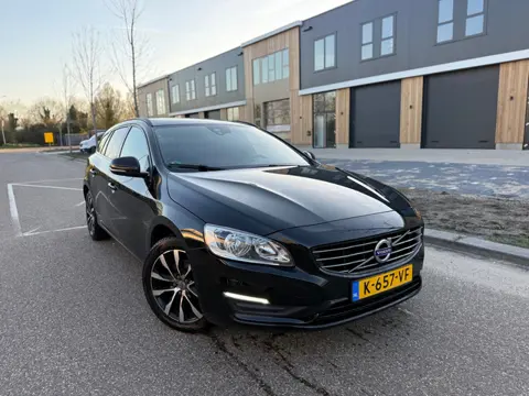 Volvo V60 2.0 D3 Polar+ (bj 2018) 150PK|AUTOMAAT|LEER|NAVI|STOELVERW