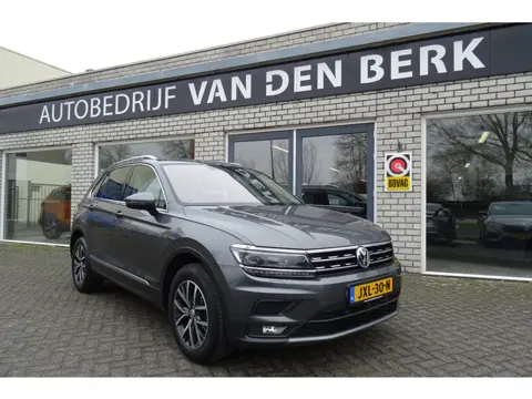 Volkswagen TIGUAN 1.4 TSI ACT Comf. Business DSG / PANO/Virtual/Head-up
