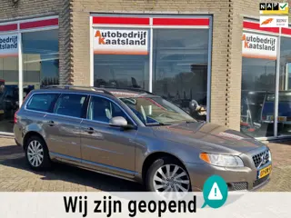 Volvo V70 1.6 T4 Limited Edition - Leer - Navi - NIEUWE APK -
