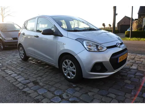 Hyundai I10 1.0i i-Motion 5 drs airco 183 dkm apk tot 17-7-2026