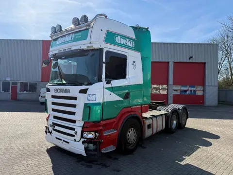 Scania R620-V8 / ENGINE RUNNING / RETARDER / 6X4 / FULL-AIR / LEATHER / FRIDGE / AUTOMATIC / EURO-4 