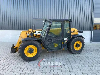 JCB 527-58 Agri (bj 2012)
