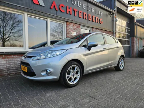 Ford Fiesta 1.25 Titanium Trekhaak! Airco/Clima! Xenon! Cruise Control! Nette Auto! 5-Deurs! NAP!