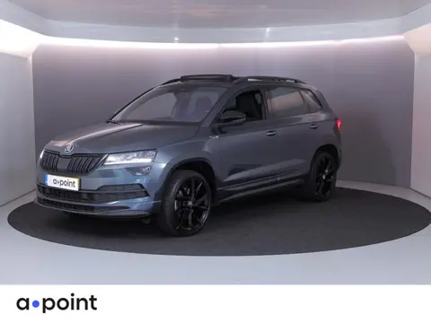 Skoda Karoq 1.5 TSI ACT Sportline Business 150 pk Automaat (DSG) | Navigatie | Panoramadak | Trekhaa