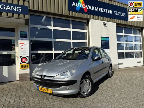 Peugeot 206 1.6-16V Gentry|Automaat|Airco|NAP|