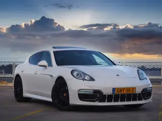 Porsche Panamera 4.8 4S (bj 2009, automaat)