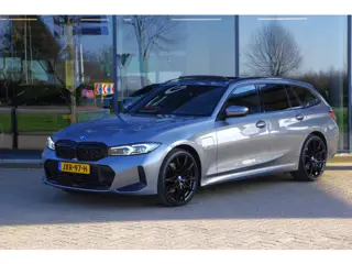BMW 3 Serie Touring 330e 293 PK xDrive M Sport PHEV, Panoramadak, Adap. Cruise Control, Memory, Head
