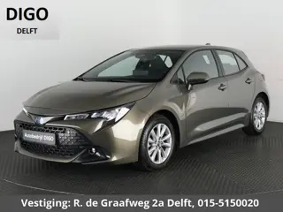 Toyota Corolla Hybrid 140 Business | Stuur-/& Stoelverwarming | Apple Carplay & AndroidAUTO | Naviga