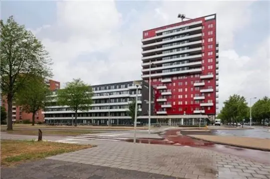 Woning aan de Osdorper Ban te Amsterdam