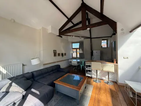 Woning aan de Nieuwe Binnenweg te Rotterdam