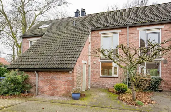Woning aan de Plein Vogelzang te Bilthoven