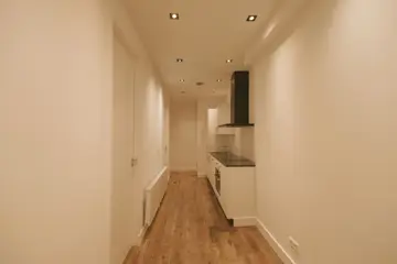 Woning aan de Derde Schinkelstraat te Amsterdam