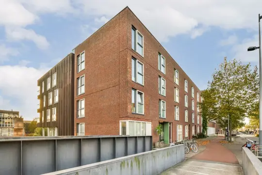 Woning aan de IJburglaan te Amsterdam
