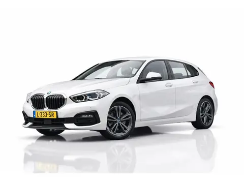 BMW 1-serie 118i Sport line | STOELVERWARMING | APPLE CARPLAY | ANDROID AUTO | NAP | SFEERVERLICHTIN