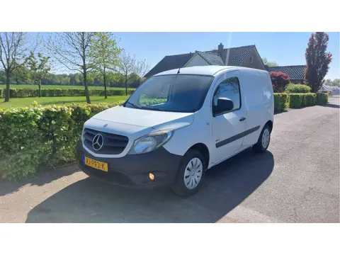 Mercedes-Benz Citan 108 CDI BlueEFFICIENCY AIRCO BJ 2014