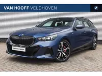 BMW 5 Serie Touring 550e xDrive M Sport Automaat / Trekhaak / Adaptieve LED / Adaptief onderstel pro