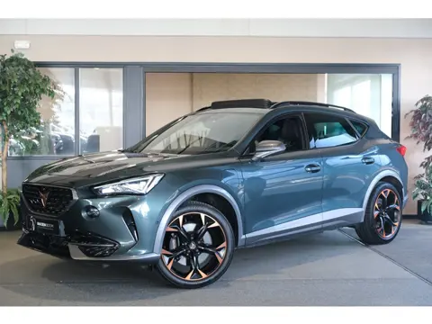 CUPRA Formentor 1.4 e-Hybrid VZ Copper 245PK Pano Trekhaak SportStuur ACC Led 360Cam