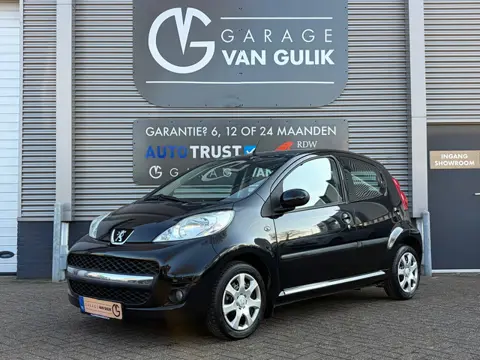Peugeot 107 1.0-12V Urban Move 68PK Airco,ElektrRamen,Isofix,Toerenteller,Radio/Cd-Speler,5-Deurs,En