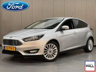 Ford Focus 100pk Titanium Adv Navi Parking pack Trekhaak Voorruitverwarming 17" LM Privacy Glass 5dr